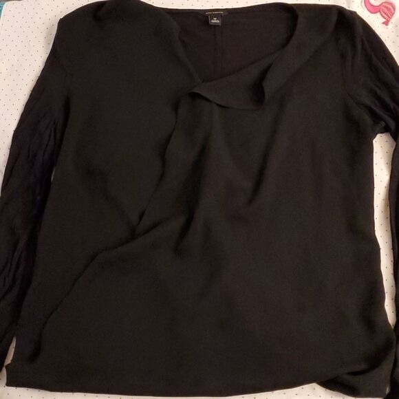 Ann Taylor Tops - ANN TAYLOR ruffle blouse